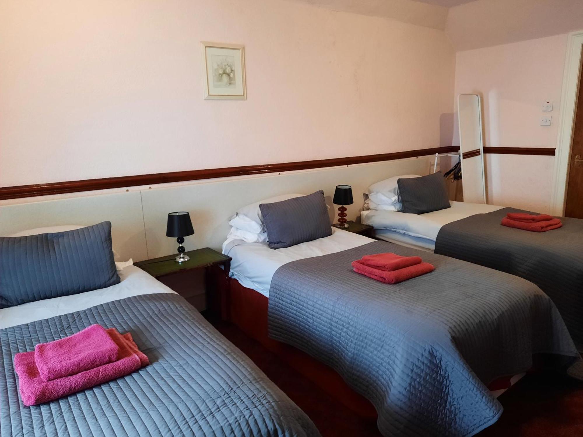 St Ronan'S Hotel Іннерлейтен Номер фото